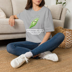 T-shirt kawaii avec cosse de pois — Adorable t-shirt illustré sur le thème botanique