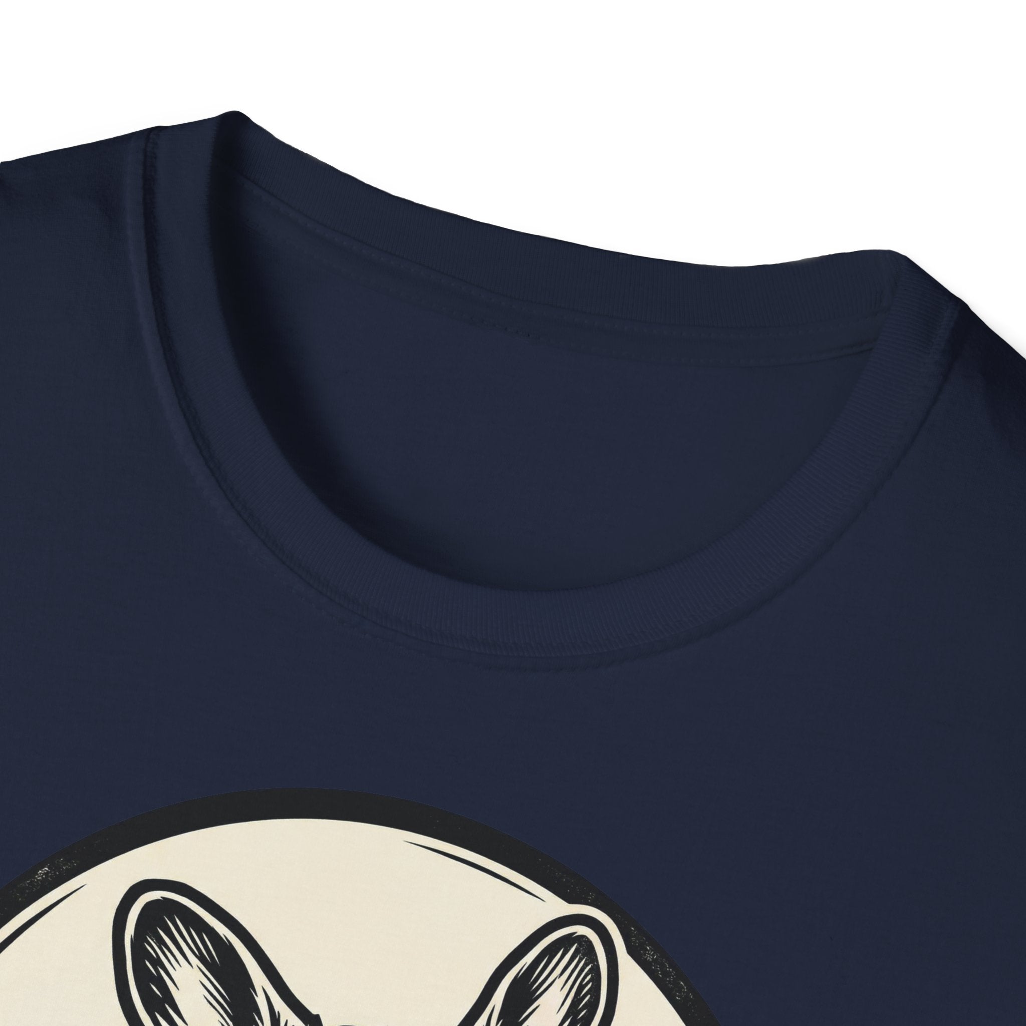 T-shirt graphique Bouledogue Français — «Courage mignon, grand caractère» Badge vintage