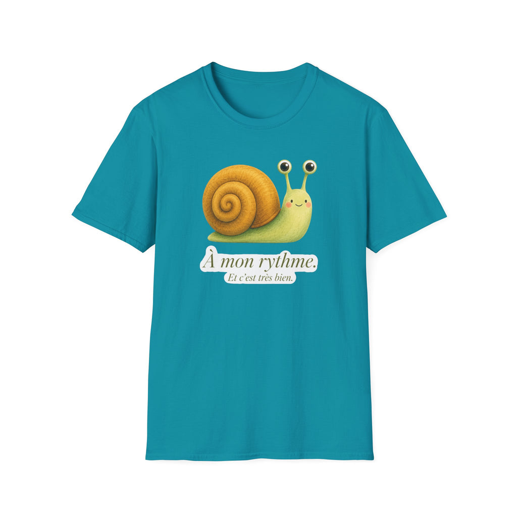 T-shirt illustré avec escargot — « À mon rythme. » — Adorable T-shirt « slow living »