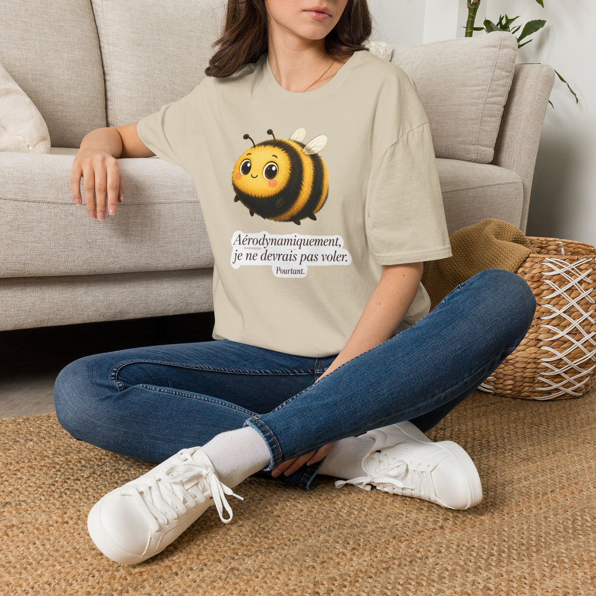T-shirt Abeille mignonne — Adorable illustration de bourdon