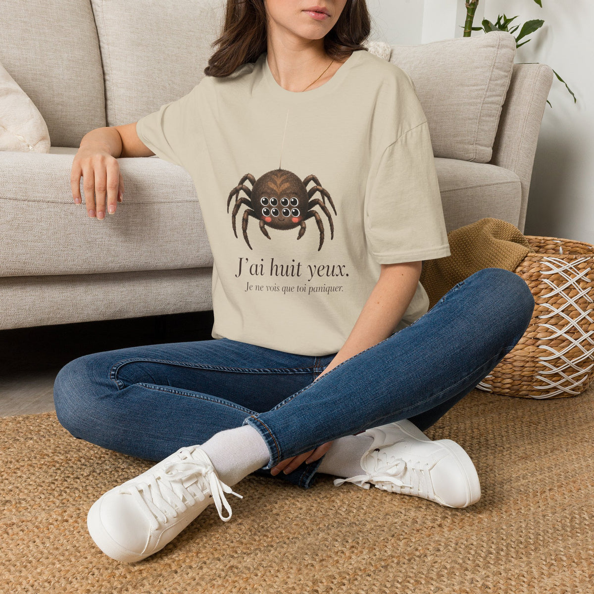T-shirt illustré avec araignée — « J’ai huit yeux »