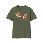 T-shirt fleuri avec colibri et coquelicot — « On me prend pour un colibri, je suis un papillon »