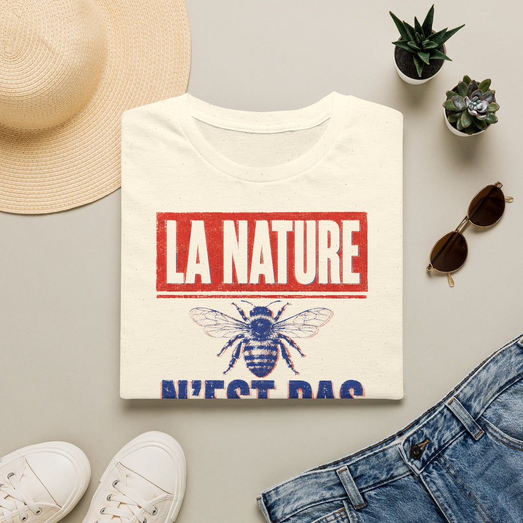 T-shirt — « La nature n’est pas un décor » — T-shirt graphique pour la protection des abeilles