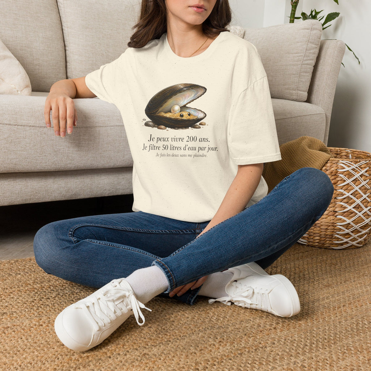 T-shirt — Illustration vintage de moule perlière avec la phrase française « Je peux vivre 200 ans »