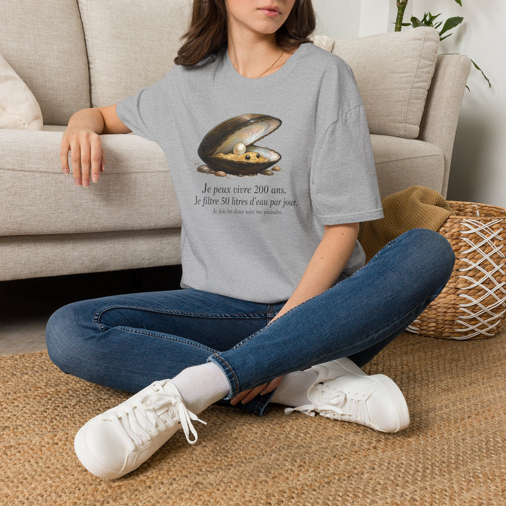 T-shirt — Illustration vintage de moule perlière avec la phrase française « Je peux vivre 200 ans »