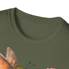 T-shirt fleuri avec colibri et coquelicot — « On me prend pour un colibri, je suis un papillon »