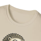 Eco Hedgehog T‑Shirt — "Écolo mais fatigué" Cute Eco-Friendly Graphic Tee