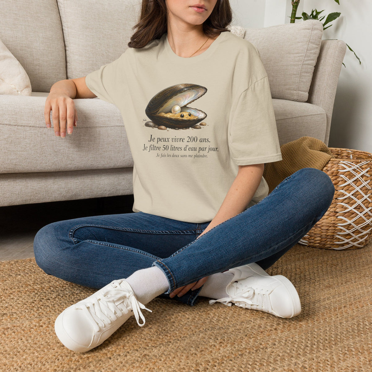 T-shirt — Illustration vintage de moule perlière avec la phrase française « Je peux vivre 200 ans »