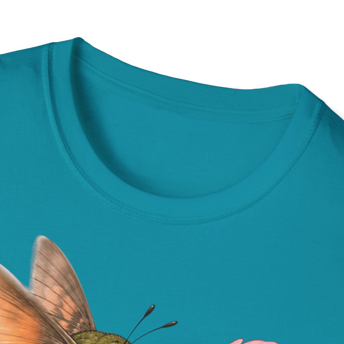 T-shirt fleuri avec colibri et coquelicot — « On me prend pour un colibri, je suis un papillon »