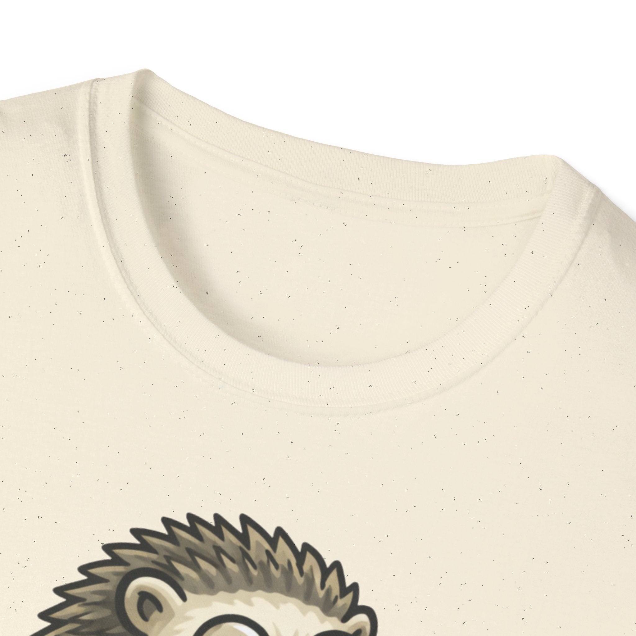 Eco Hedgehog T‑Shirt — "Écolo mais fatigué" Cute Eco-Friendly Graphic Tee