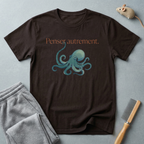T-shirt graphique pieuvre — «Pensée autrement.»