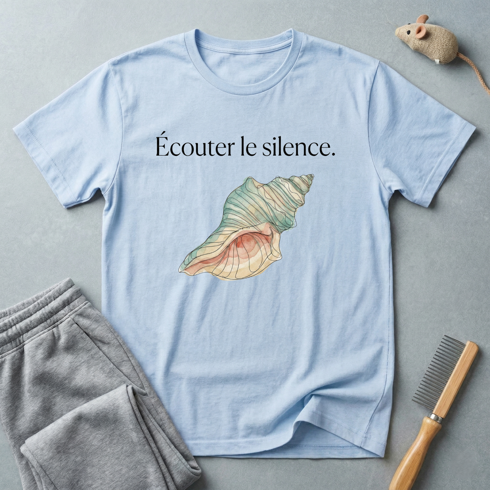 T-shirt — «Écouter le silence.» T-shirt graphique coquillage