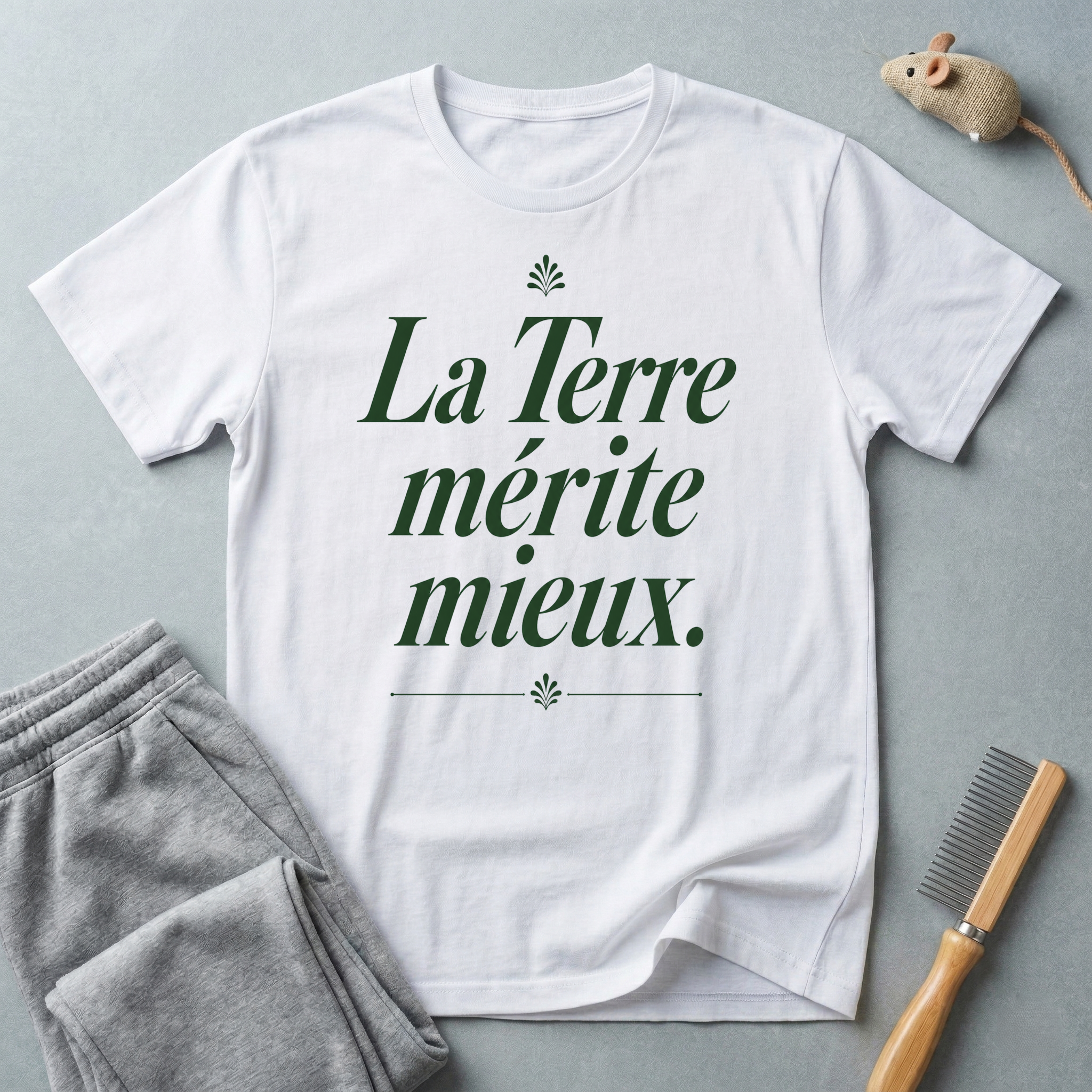 T-shirt à message écologique — «La Terre mérite mieux.»