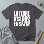 T-shirt — «La Terre n’est pas en solde»