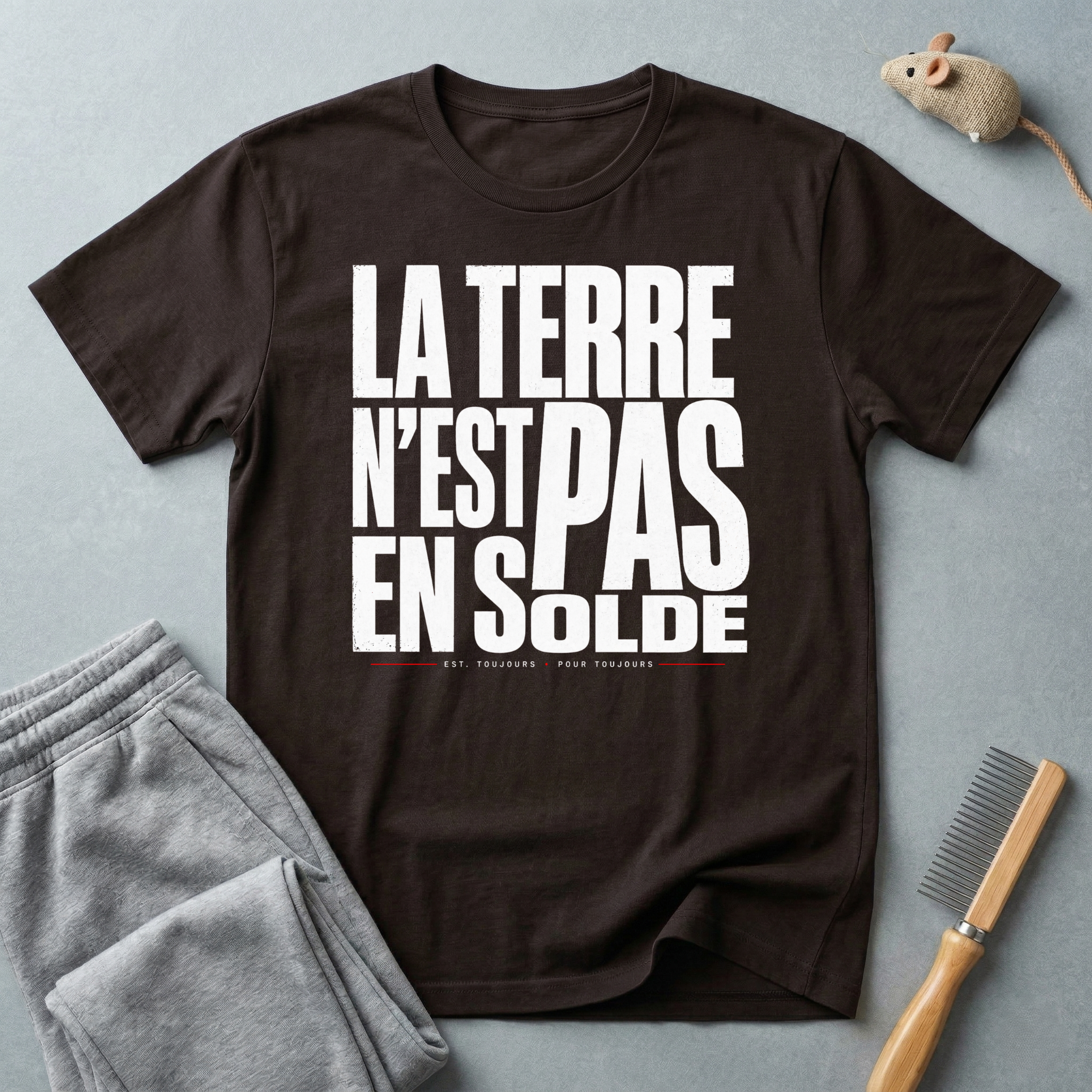 T-shirt — «La Terre n’est pas en solde»