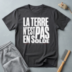 T-shirt — «La Terre n’est pas en solde»