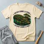 T-shirt illustration  crocodile «Ancienne comme la Terre, Patient comme la Mer»