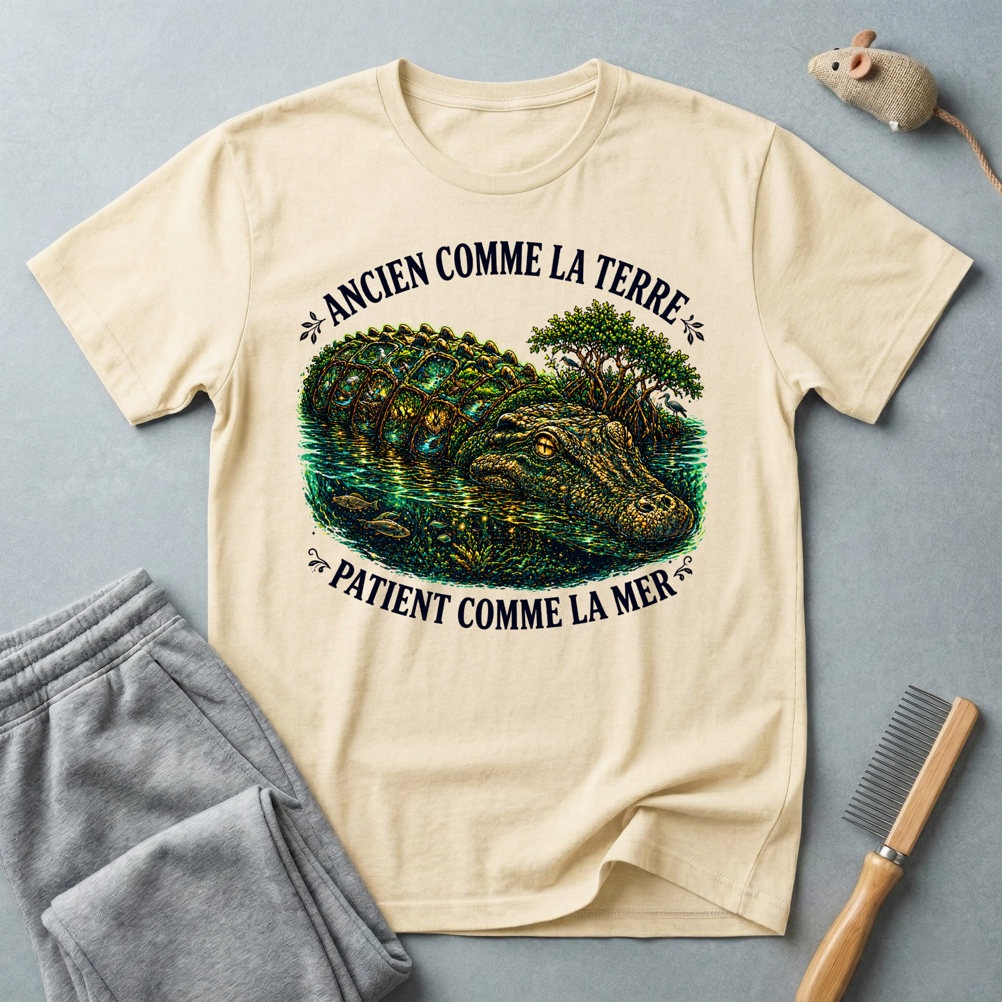 T-shirt illustration  crocodile «Ancienne comme la Terre, Patient comme la Mer»