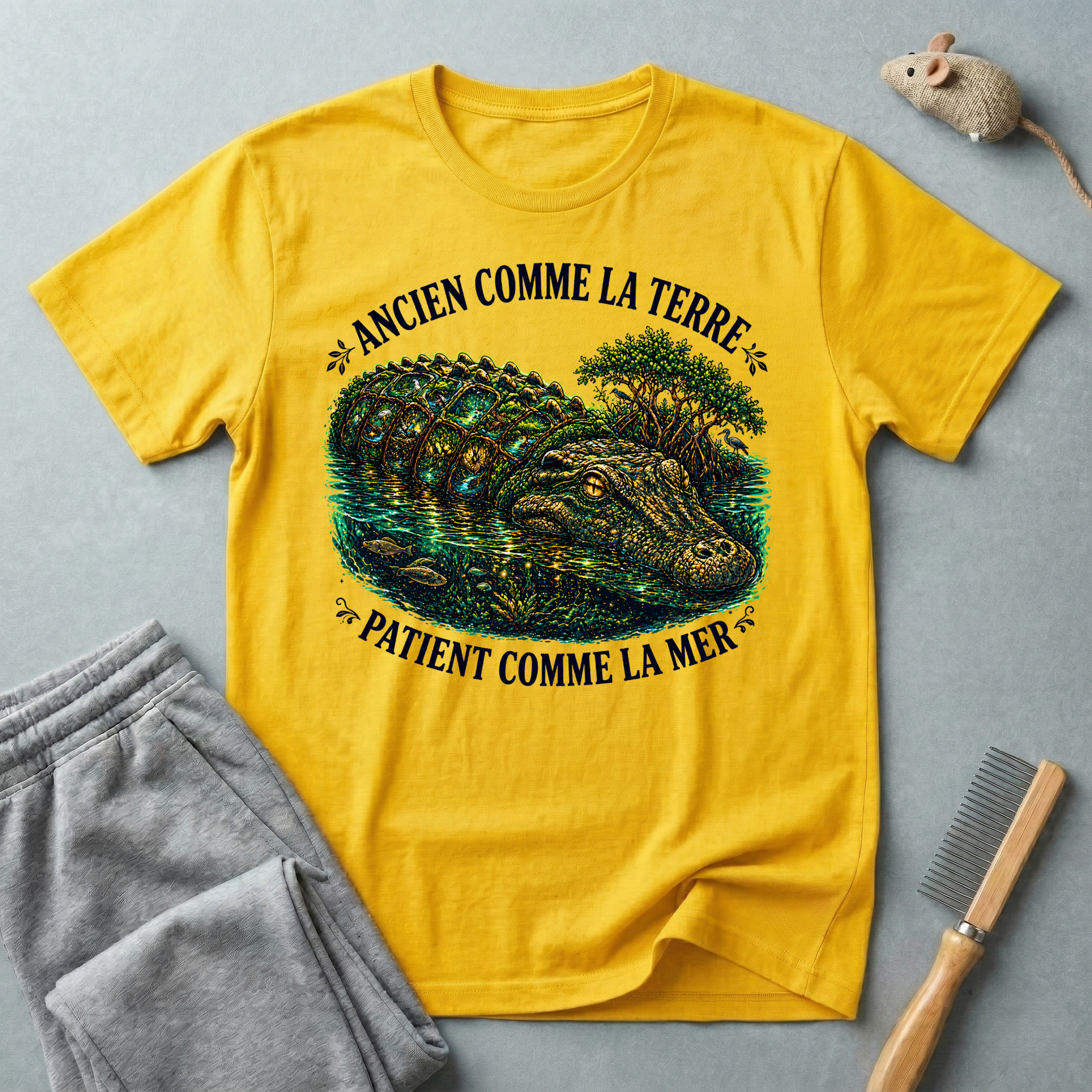 T-shirt illustration  crocodile «Ancienne comme la Terre, Patient comme la Mer»