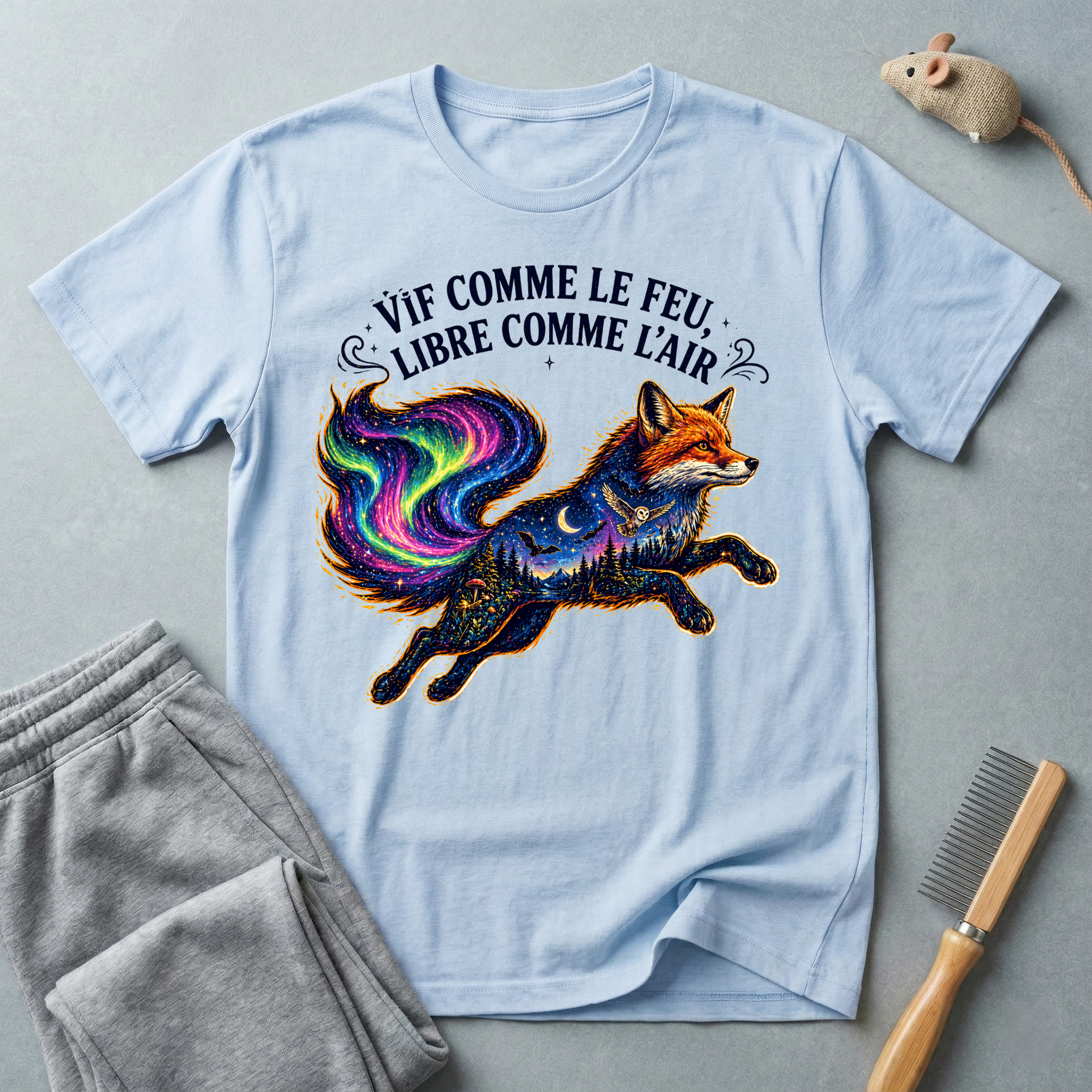 T-shirt illustration mystique colorée de renard — «Vif comme le feu, libre comme l’air»