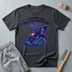 T-shirt  illustration cosmique de baleine — «L’univers dans une seule respiration»
