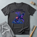 T-shirt  illustration cosmique de baleine — «L’univers dans une seule respiration»