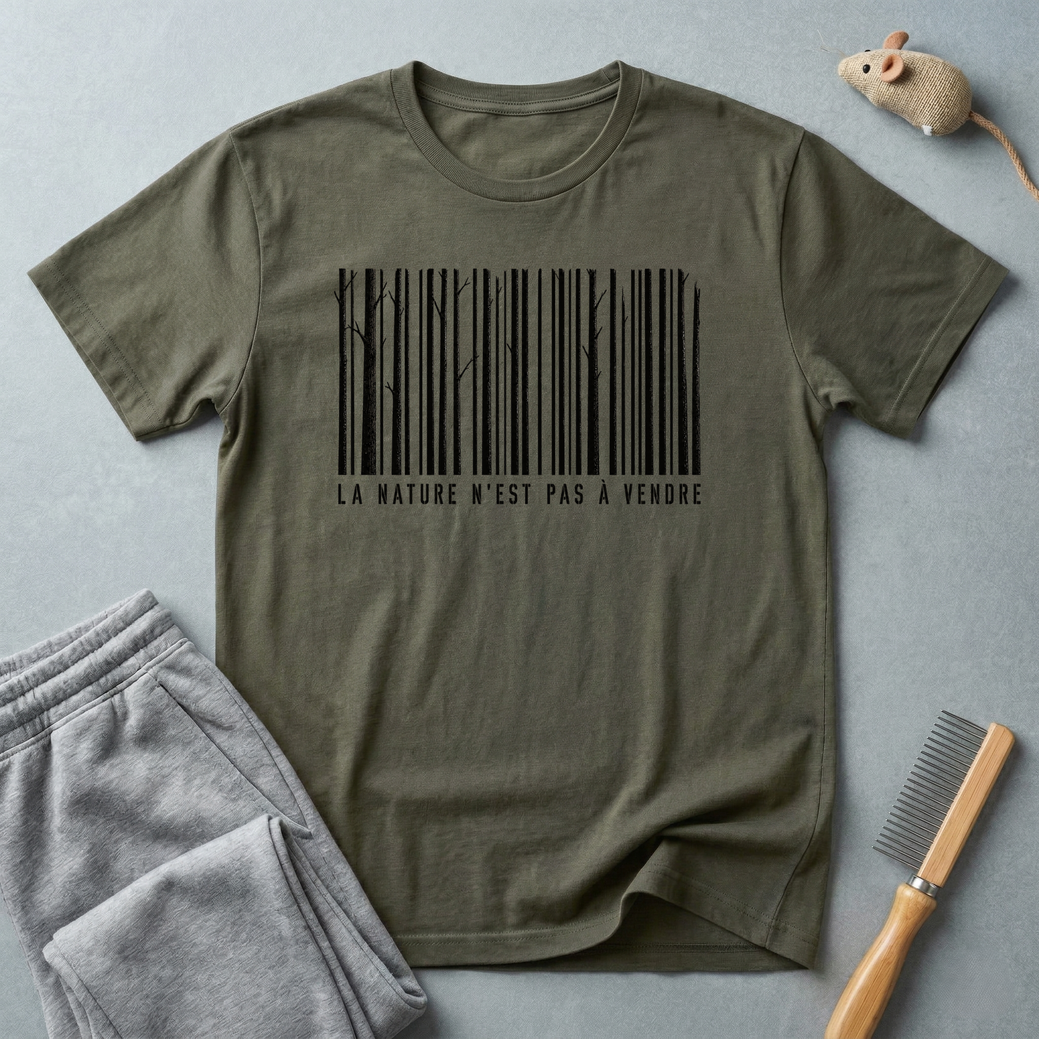 T-shirt graphique à code-barres — «La nature n’est pas à vendre»