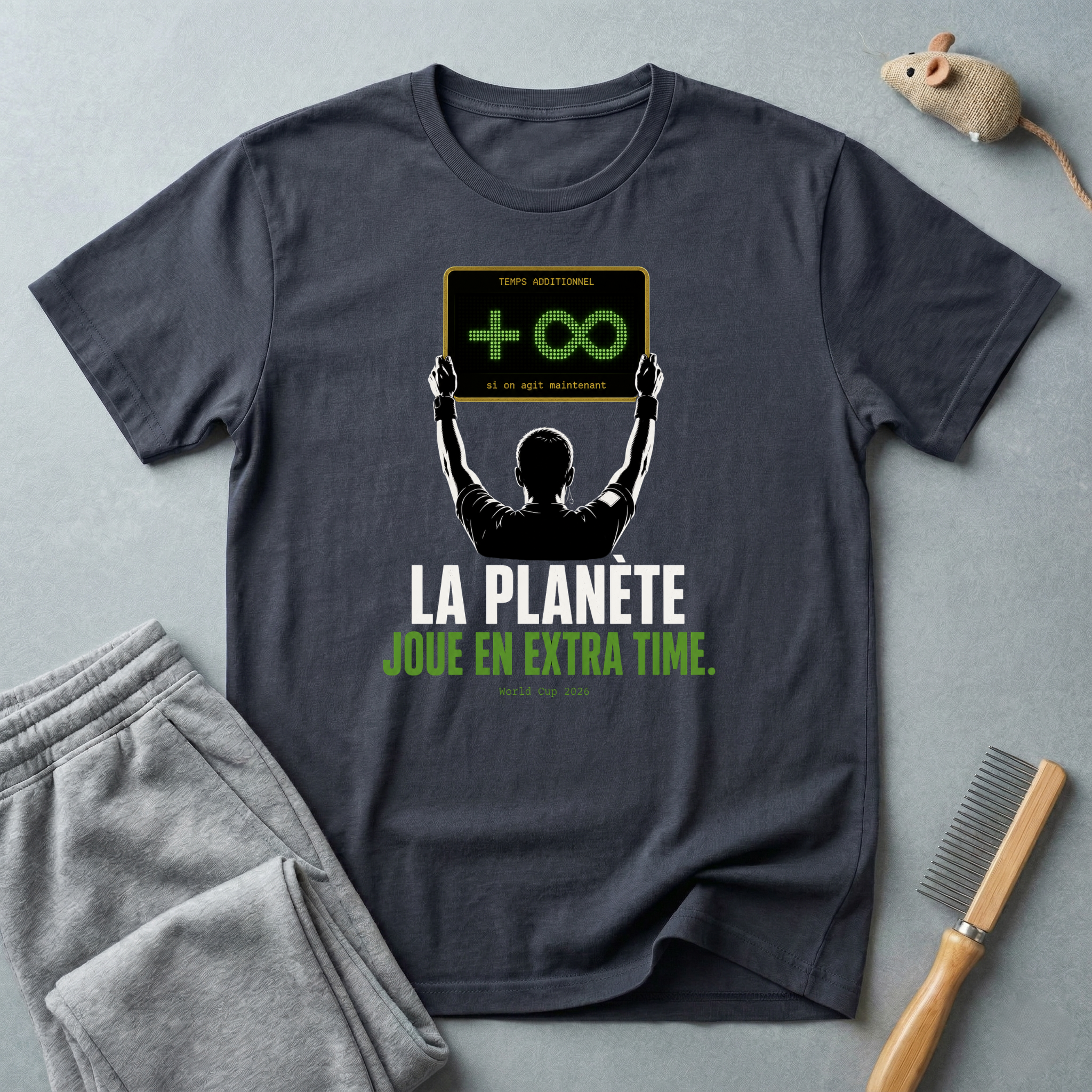 T-shirt «La Planète Joue En Extra Time.» — design de chronomètre d’arbitre de football