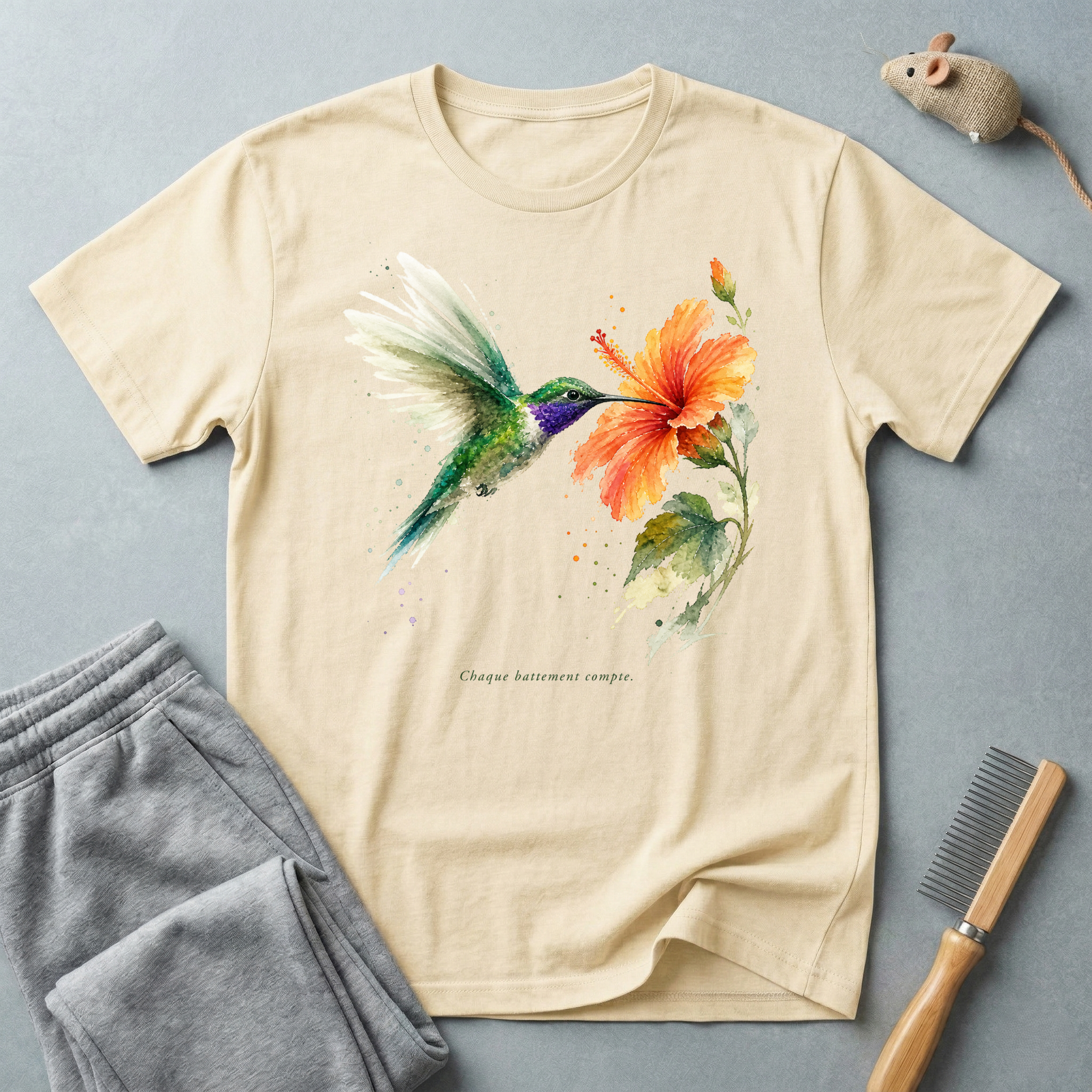 T-shirt Colibri & Hibiscus — T-shirt à motif d'oiseau floral en aquarelle