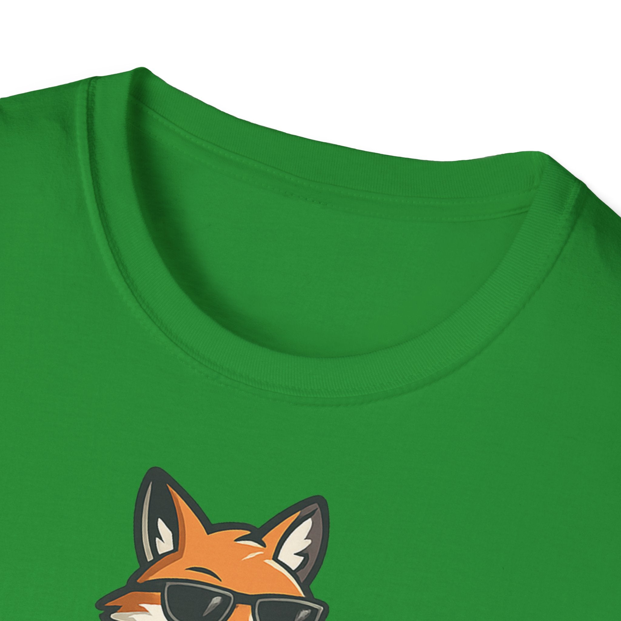 Fox Illustration T-Shirt — "Durable Mais Méfiant" Cute Fox Graphic Tee