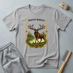 T-shirt Cerf «Majesté Boréale» — T-shirt graphique élan style forêt vintage 🦌🌲