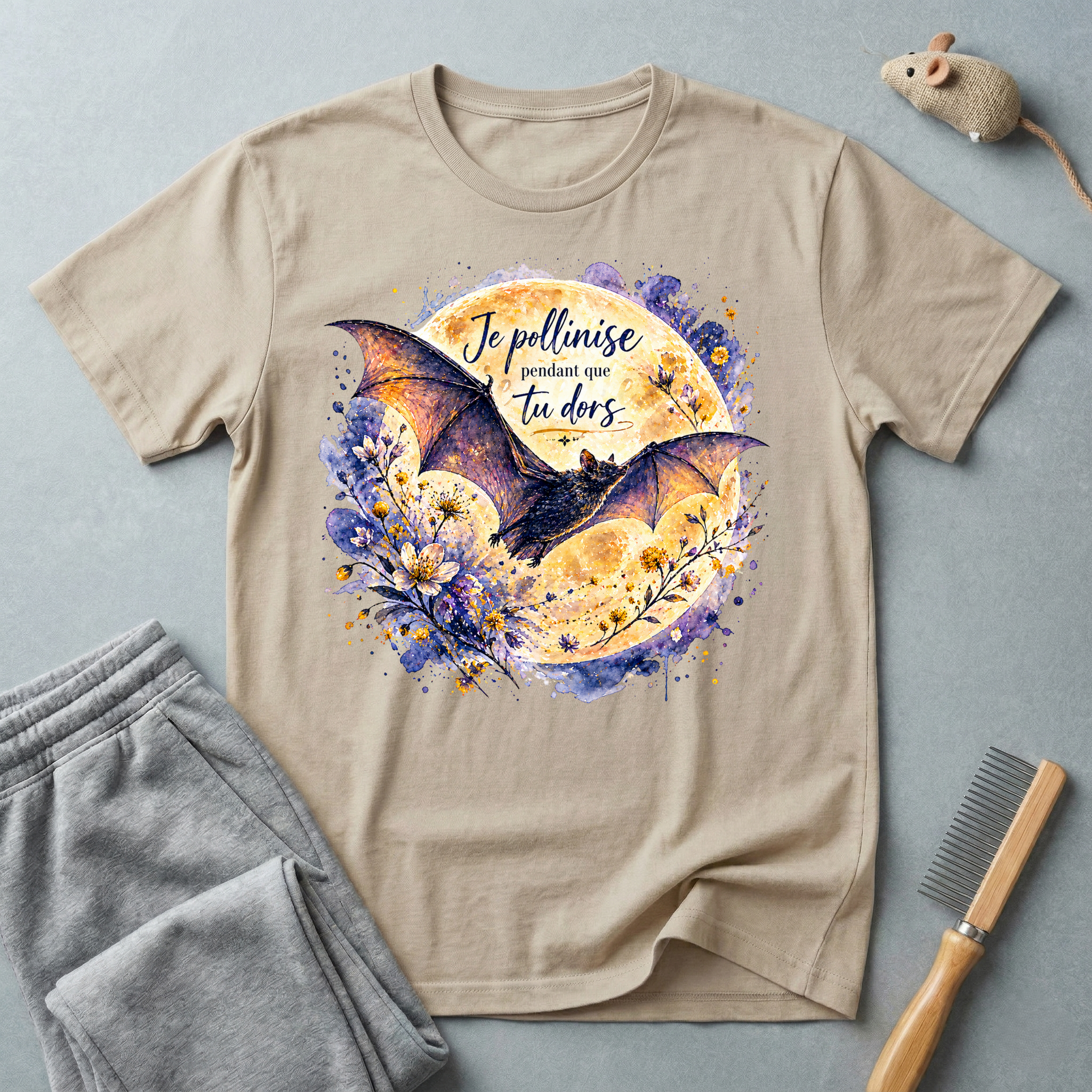 T-shirt floral chauve-souris aquarelle — «Je pollinise pendant que tu dors»