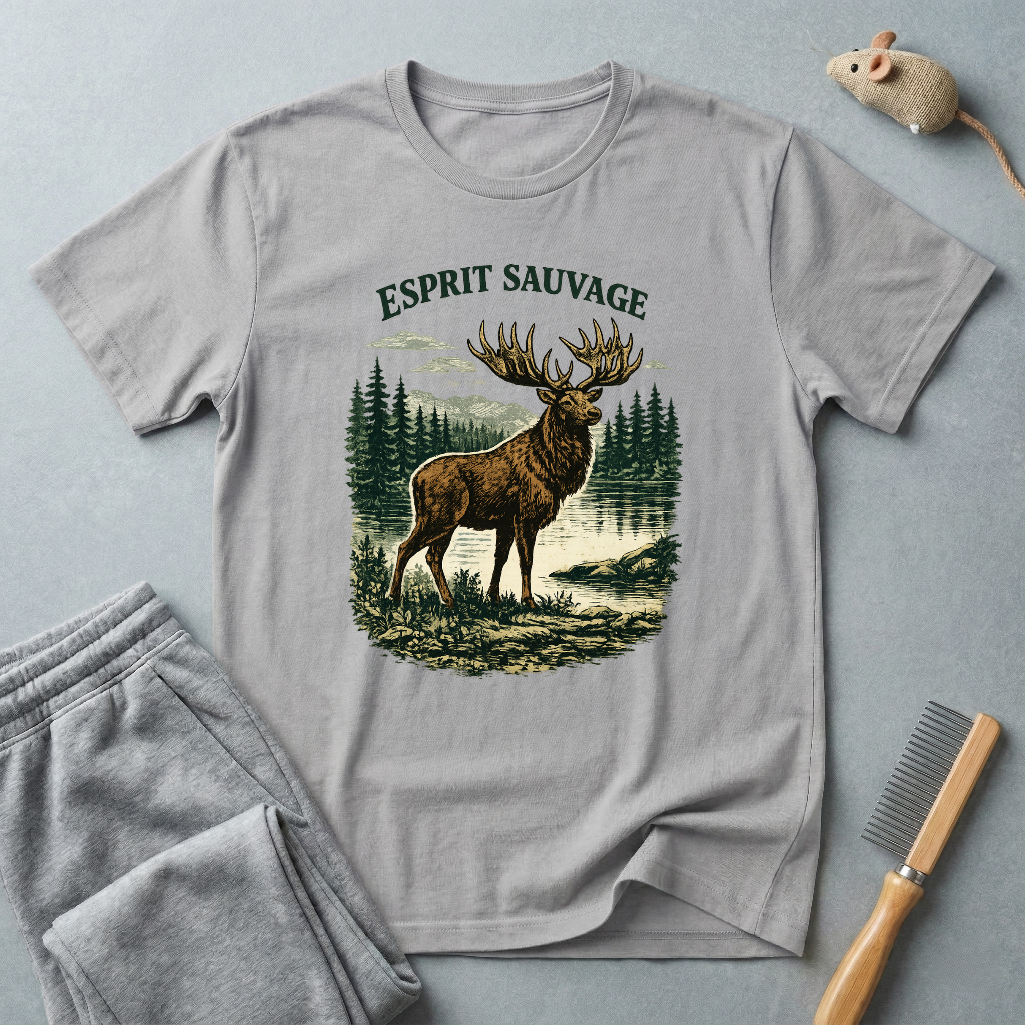T-shirt Élan « Esprit Sauvage » — T-shirt graphique élan style nature vintage 🦌🌲