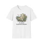 Sloth Eco T-Shirt — "Je sauve la planète demain" Cute Sustainable Vibe Tee
