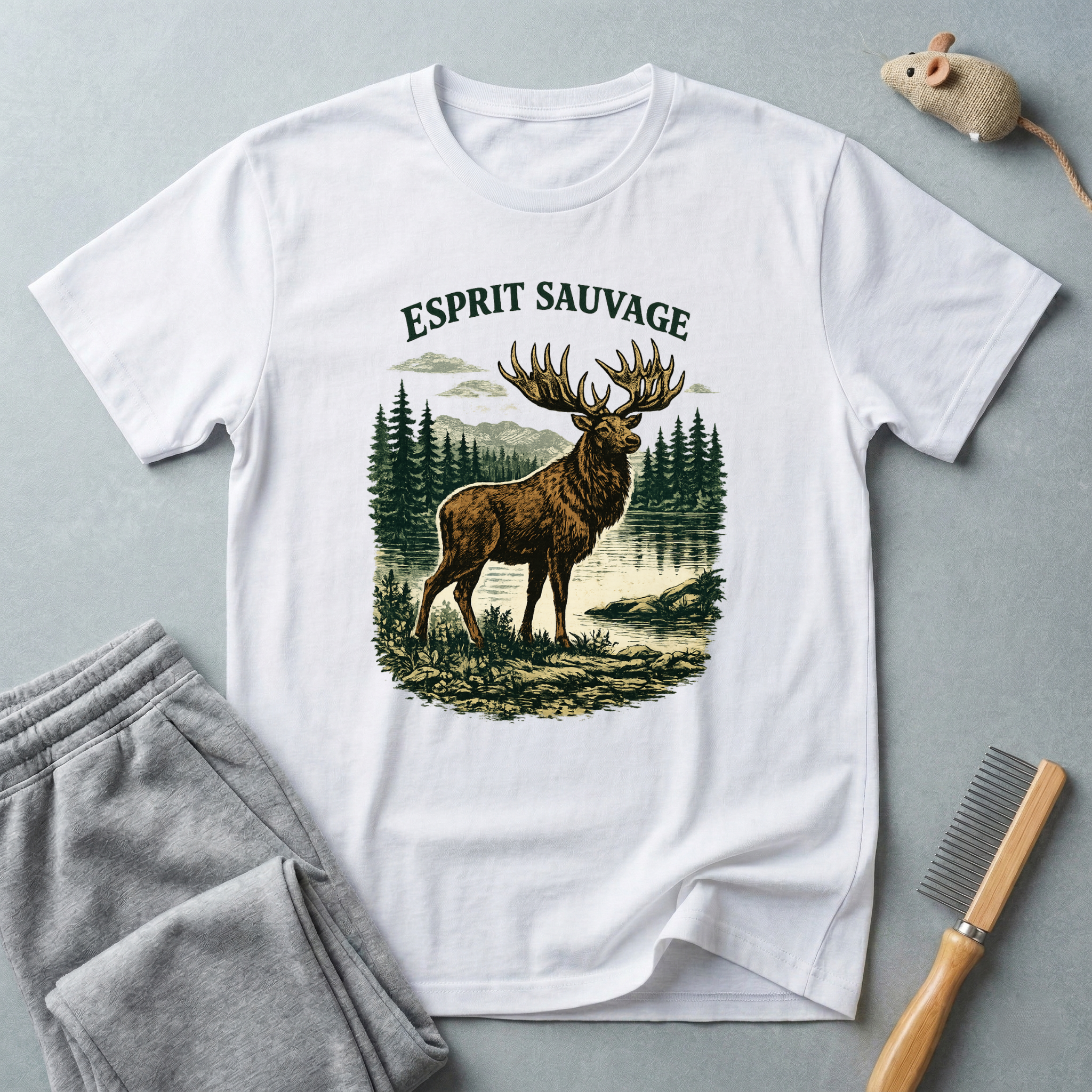 T-shirt Élan « Esprit Sauvage » — T-shirt graphique élan style nature vintage 🦌🌲