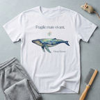 T-shirt Baleine Aquarelle — T-shirt de sensibilisation à la protection des océans «Fragile mais vivant.»