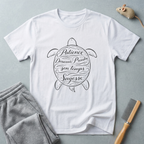 T-shirt — Motif tortue en écriture manuscrite «Patience, Rêves, Sagesse»
