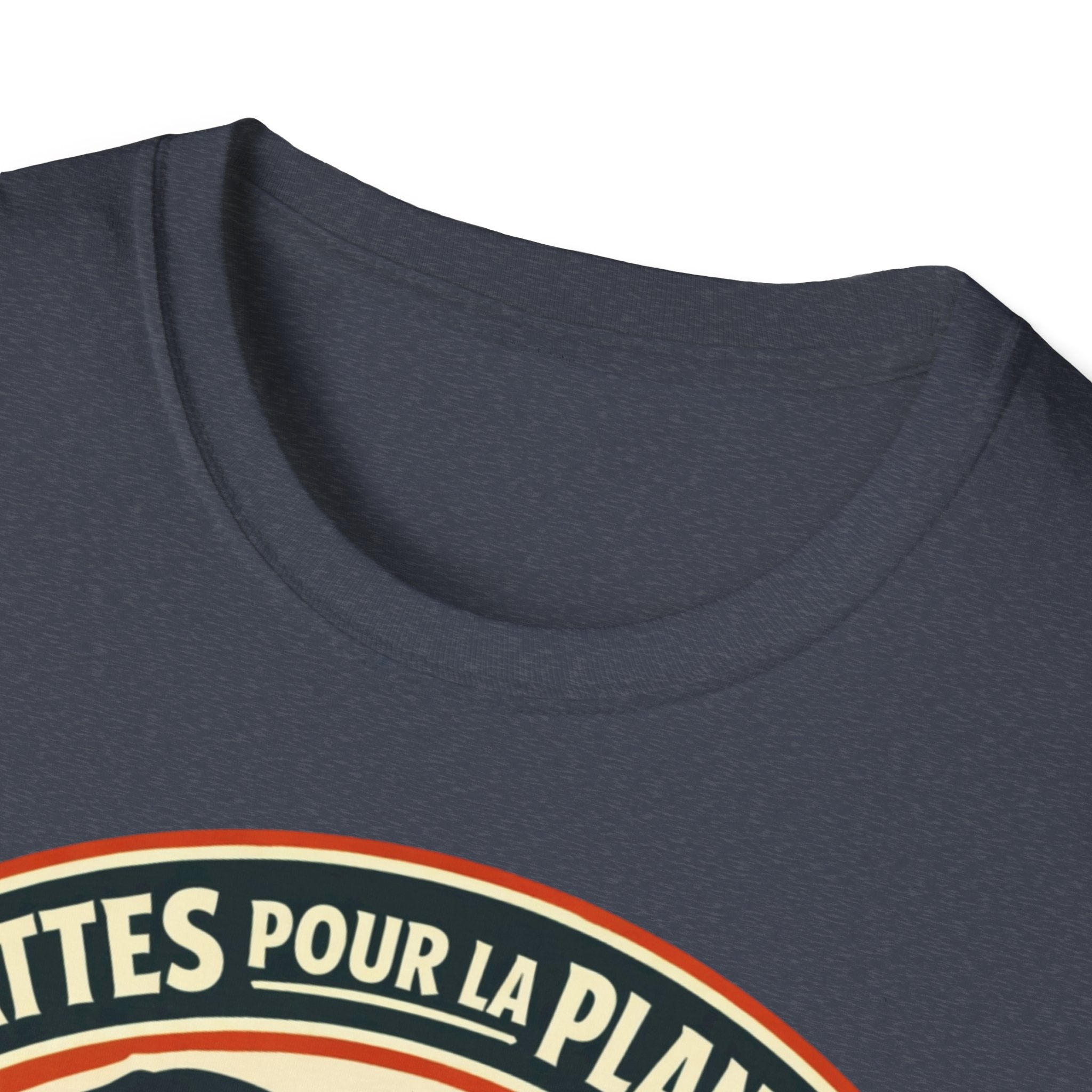 T-Shirt — "Pattes Pour La Planète" Eco Pet Rescue Tee (Adopte • Réutilise • Aime)