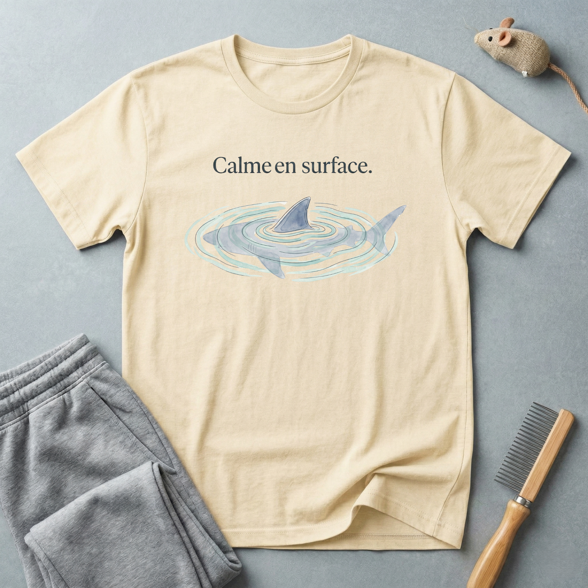 T-shirt Requin «Calme en surface.»