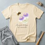T-shirt abeille florale — "À prendre le temps de s’émerveiller"