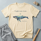 T-shirt Baleine Aquarelle — T-shirt de sensibilisation à la protection des océans «Fragile mais vivant.»