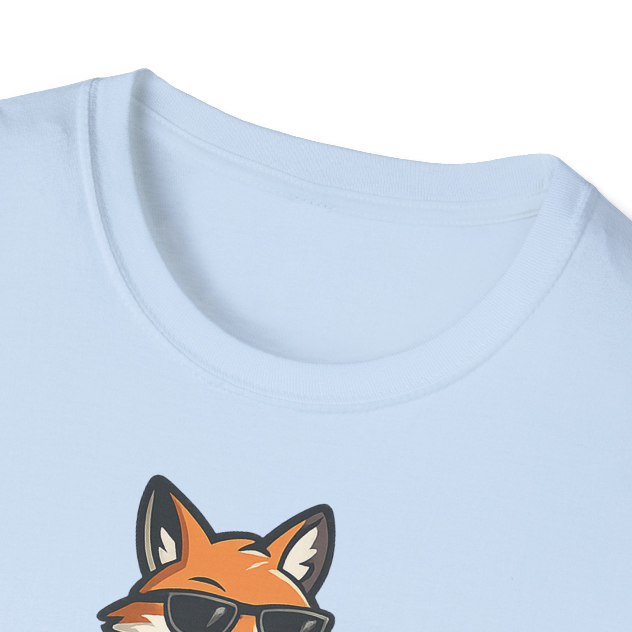 Fox Illustration T-Shirt — "Durable Mais Méfiant" Cute Fox Graphic Tee