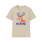 T-shirt illustré avec cerf — « PAS EN VOIE. » — T-shirt graphique vintage avec cerf