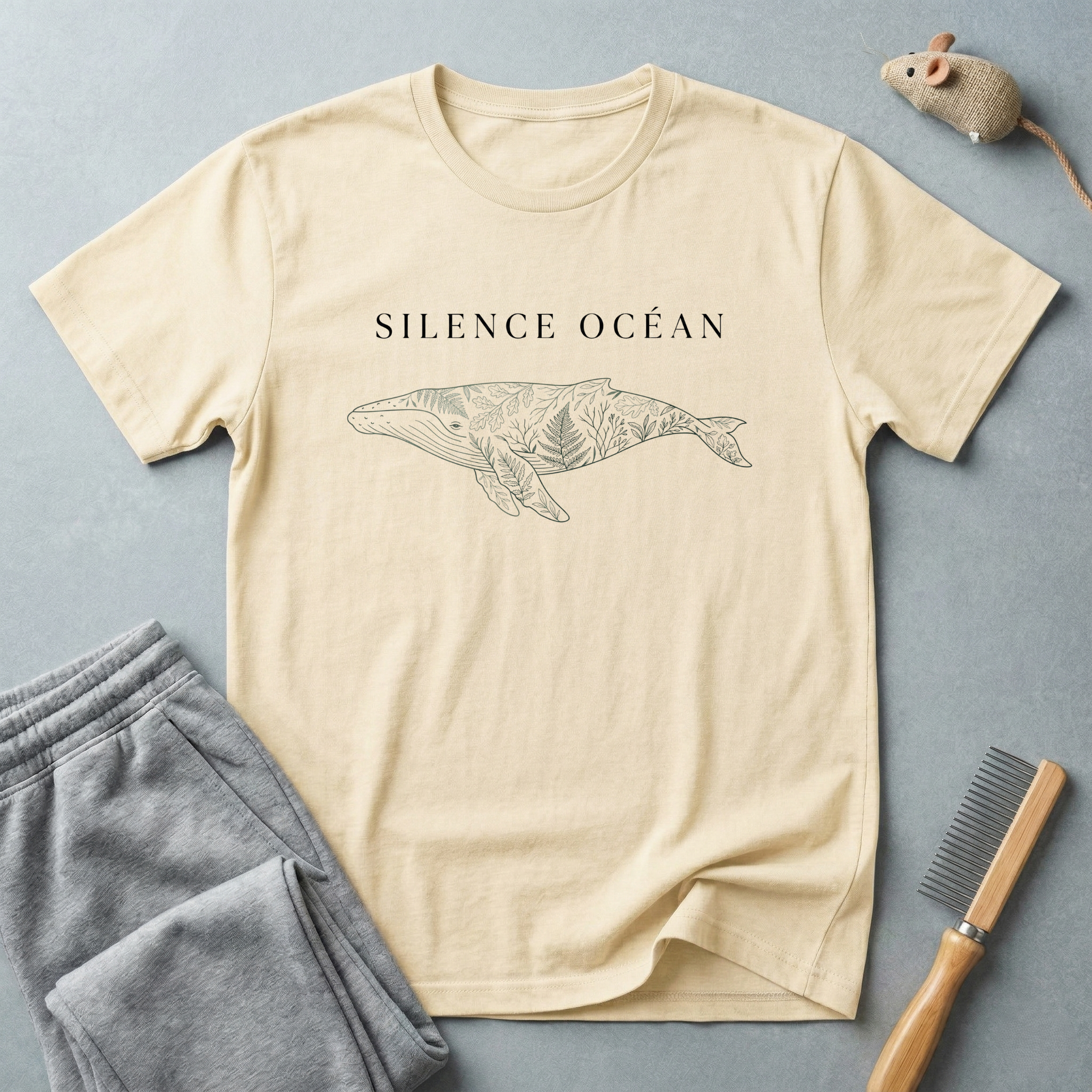 T-shirt «SILENCE OCÉAN» — T-shirt graphique minimaliste avec baleine floral