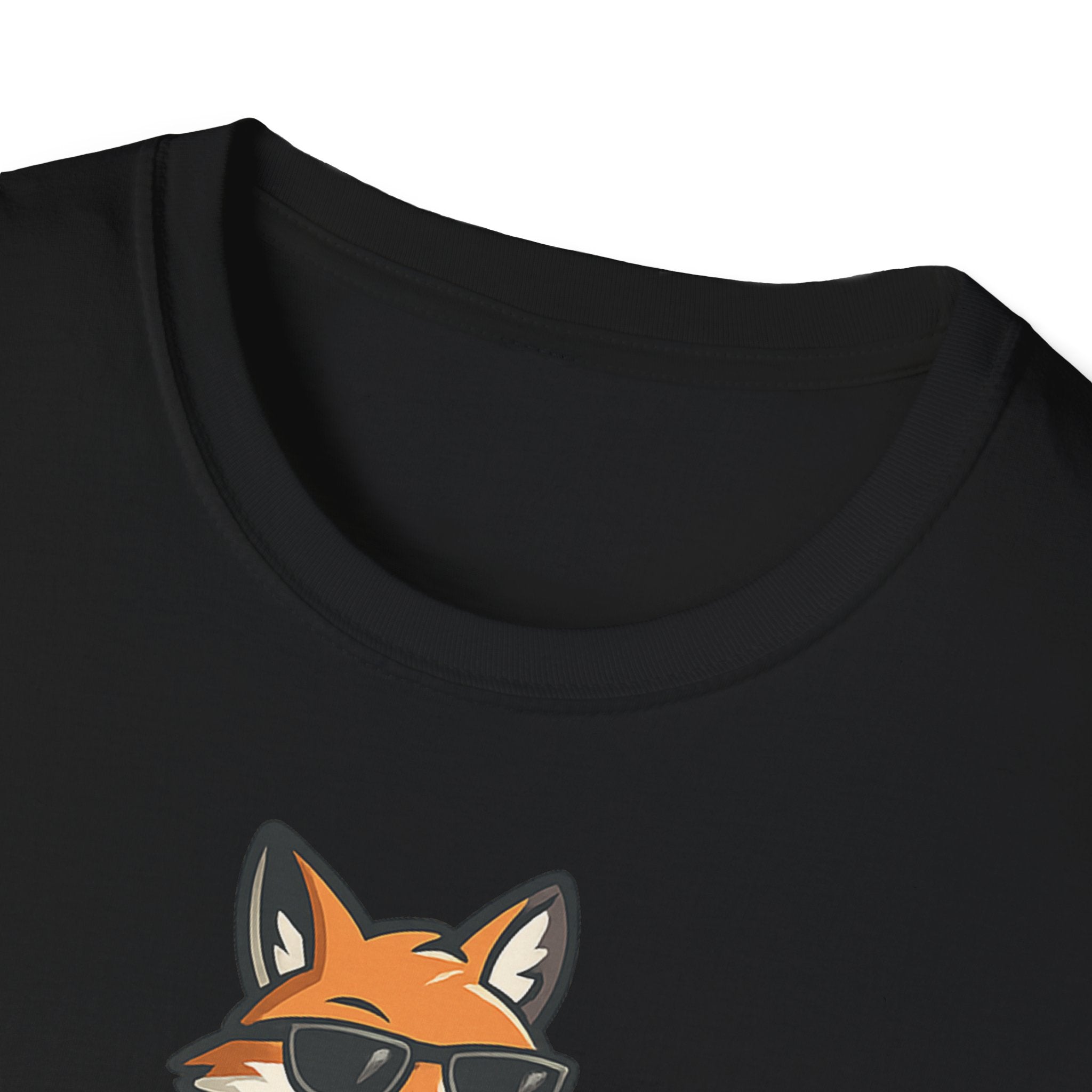 Fox Illustration T-Shirt — "Durable Mais Méfiant" Cute Fox Graphic Tee