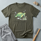 T-shirt aquarelle Tortue marine — T-shirt océan «Évoluer à son rythme.»