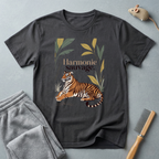 T-shirt graphique tigre botanique «Harmonie sauvage»