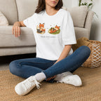 T-shirt graphique avec renards — « Mode forêt activé / … »