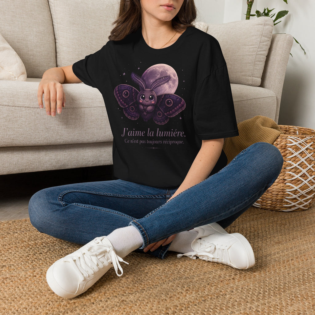 T-shirt avec papillon de nuit et lune — « La Lune » — T-shirt graphique