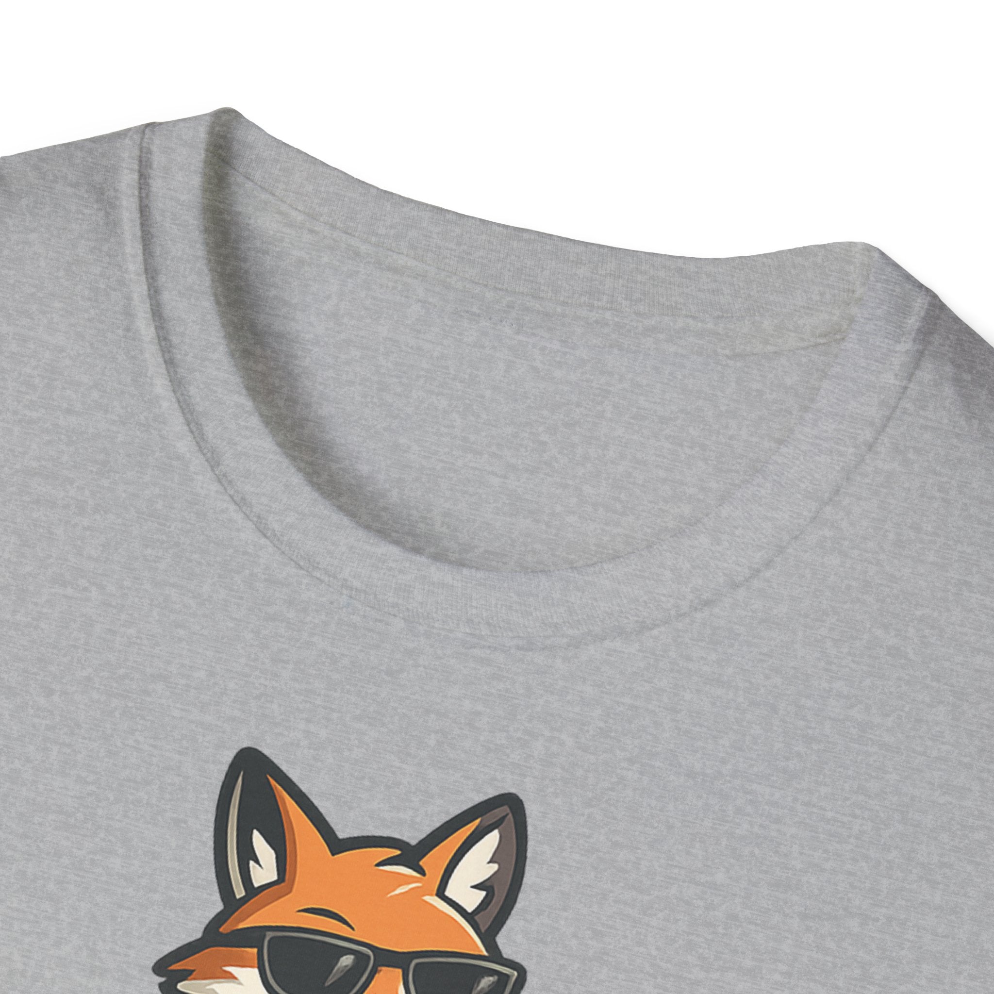 Fox Illustration T-Shirt — "Durable Mais Méfiant" Cute Fox Graphic Tee